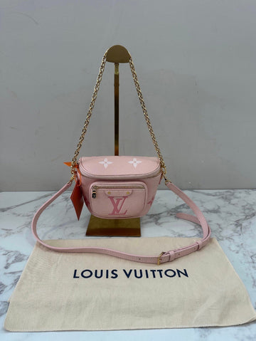 Louis Vuitton - bumbag - new